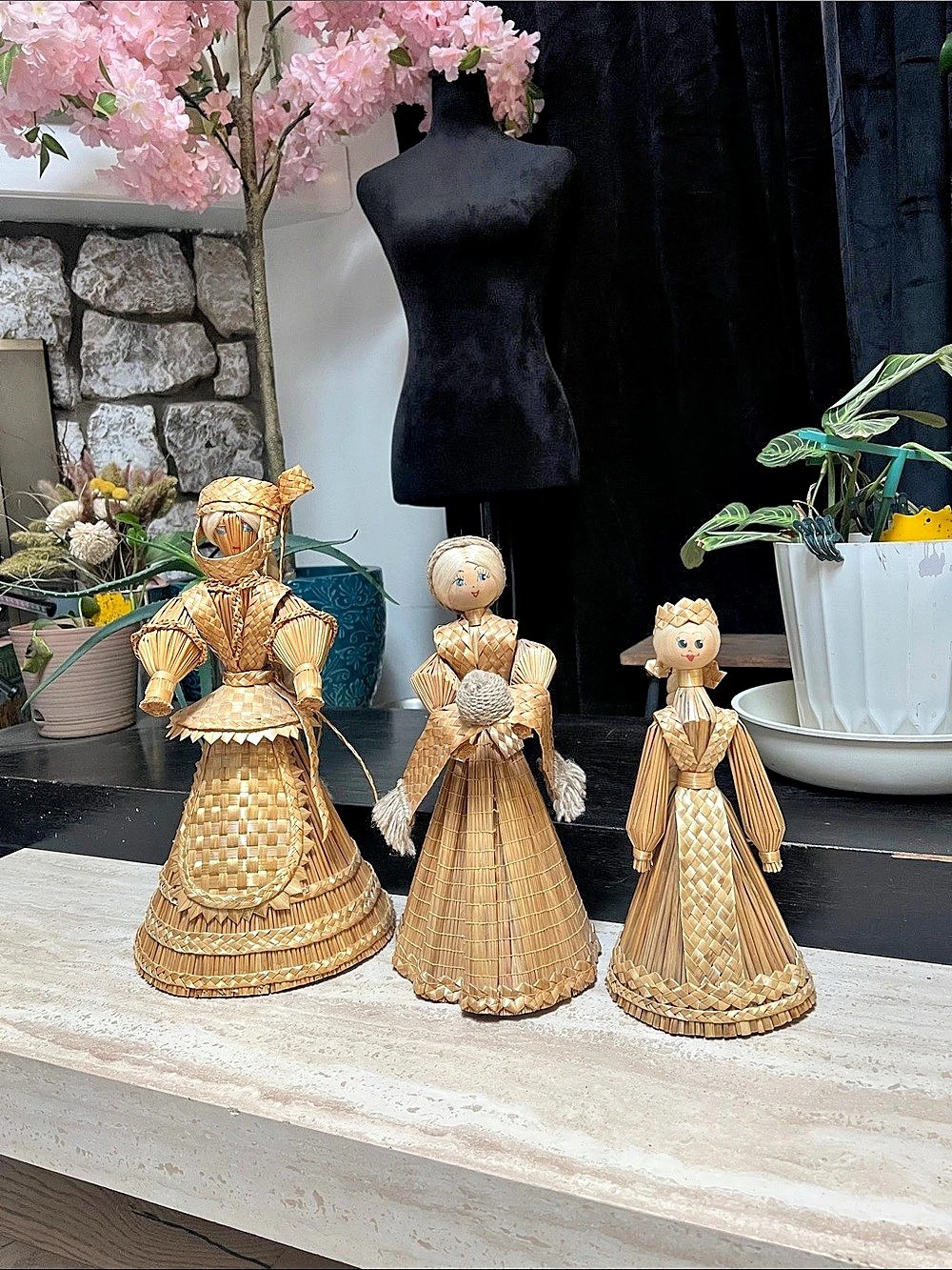 Set of 3 Handmade Woven Straw Folk Art Dolls Artisan Traditional Dress